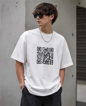 qr code on t shirt t gömleğin qr kodu